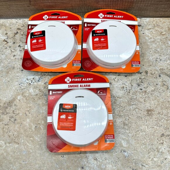 Lot Of 3 First Alert Smoke Alarm Precision Detection Standard 1046727 Batteries - Picture 3 of 10